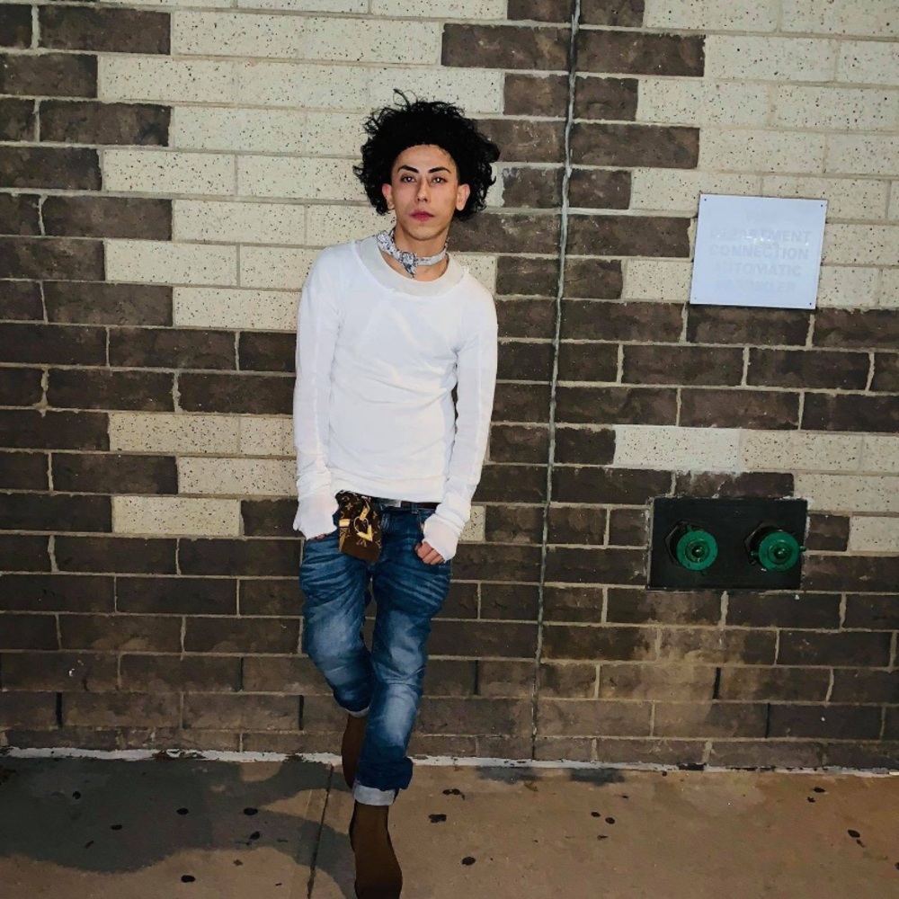 Meet your Posher, Luis